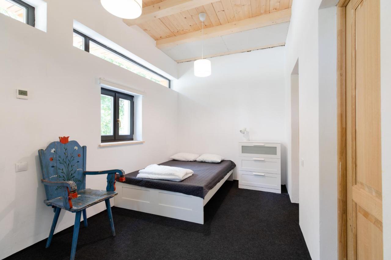 Bed and Breakfast Aster Panzio Cimpu Cetatii Экстерьер фото